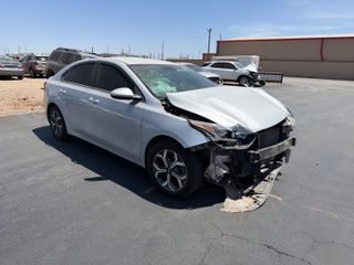 2021 Kia Forte LXS - Exterior Front Right Corner Image